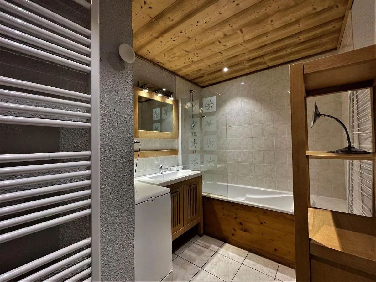 Appartement Confort 7 Pers, Pistes, Sud-Ouest, Wifi, Casier A Skis, 3 Ch, 2 Sdb - Fr-1-452-384 Saint-Martin-de-Belleville 0*,  France